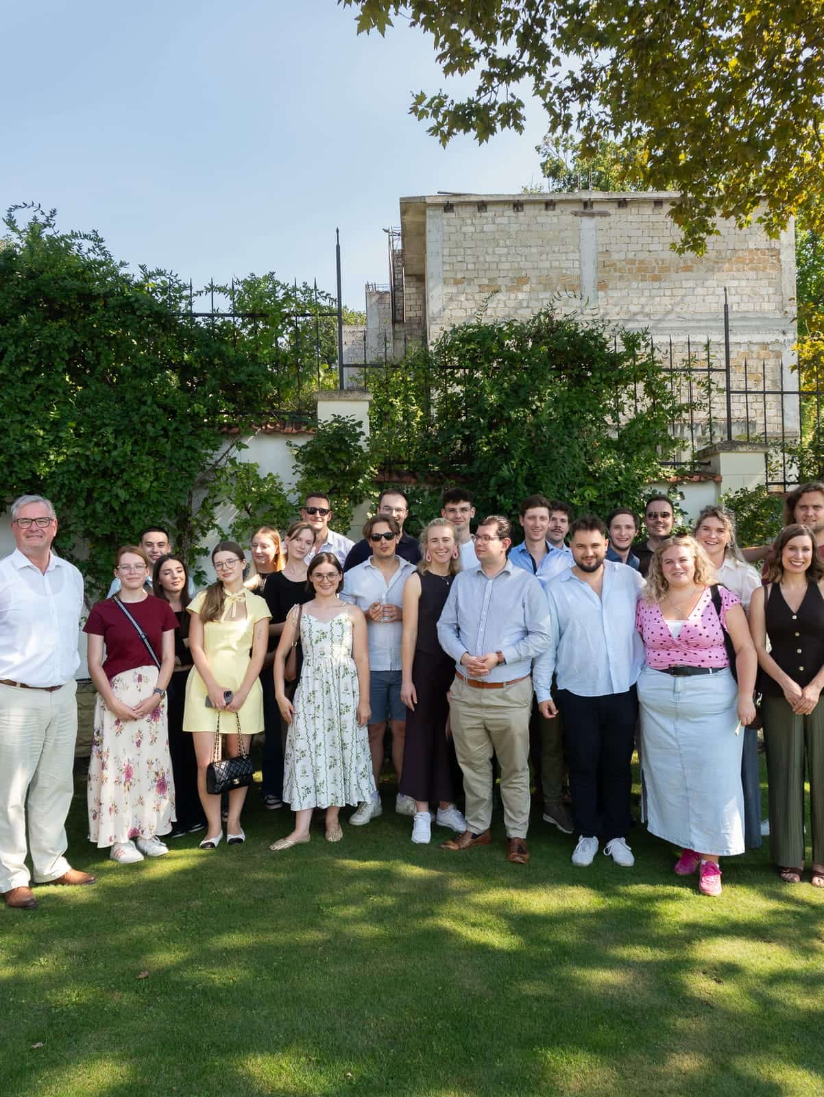 Die Delegation im Garten der Residenz in Chisinau.